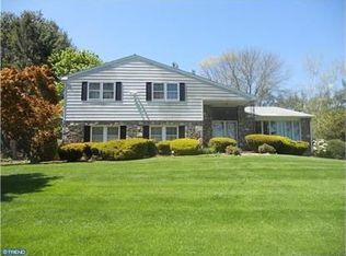 3916 Blue Bird Rd, Huntingdon Valley, PA 19006