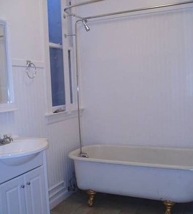 Good sized bath