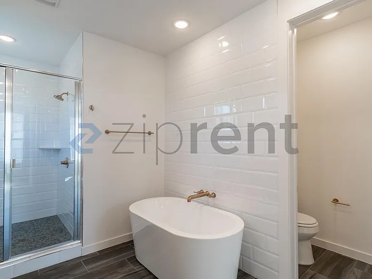 2624 Metcalfe Rd #17 — Photo 10