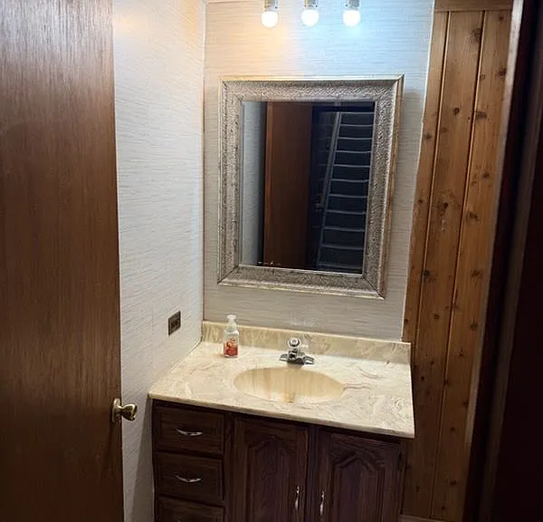 1630 W Greenwood Ave — Photo 7