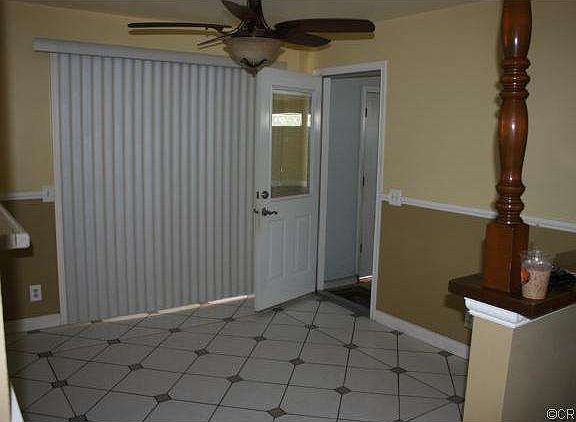 4th image of 1208 N Lewellyn Ave