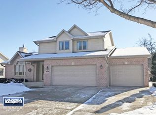 2582 Teresa Ct, Green Bay, WI 54311