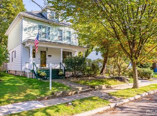 16 Peltier Ave, Metuchen, NJ 08840