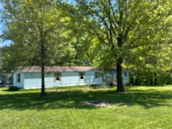8974 N Shanklin Dr, Jasonville, IN 47438