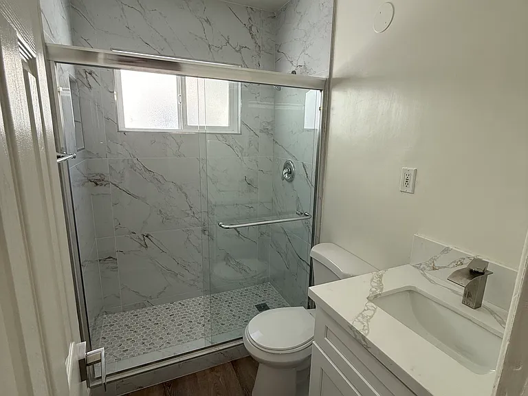 22861 Saticoy St — Photo 14