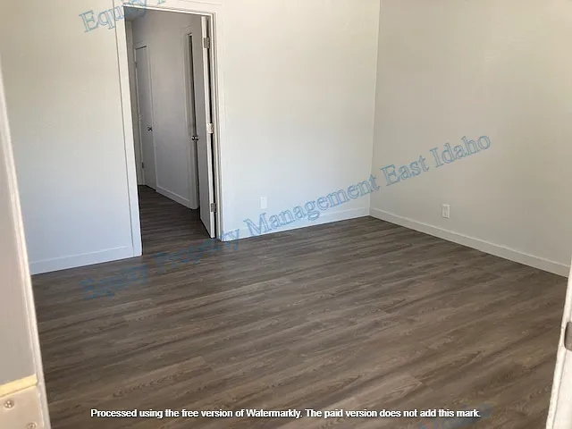 1335 S 5th Ave — Photo 11