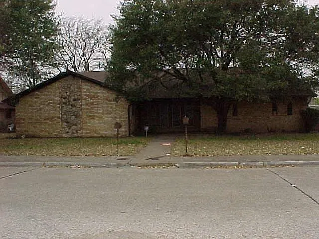 Duplex in Dallas! — Photo 1
