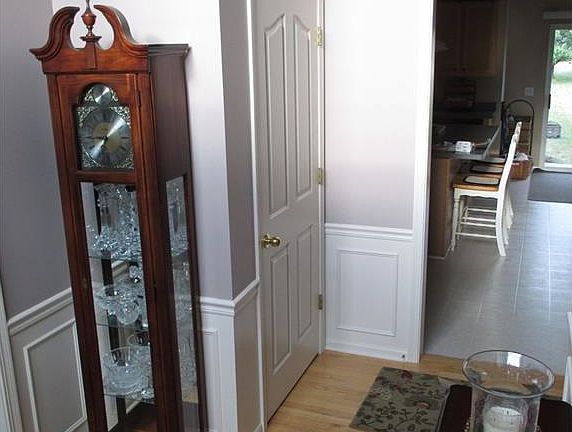 3rd image of 7315 Glenside Ln