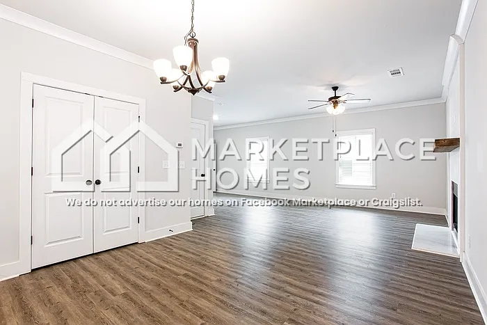 185 Russell Way — Photo 11