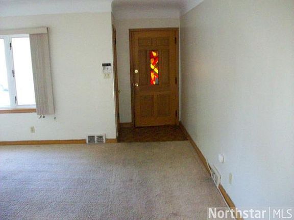 4th image of 3422 James Ave N