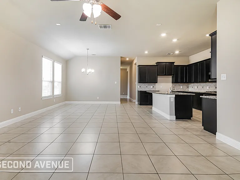 3611 Brazos St — Photo 10
