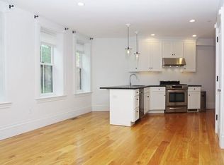 93 Charter St APT 1, Boston, MA 02113