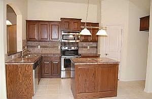5th image of 2926 Queenston Ave