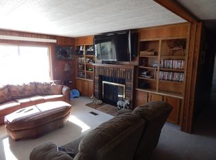 22260 Lake Dr, Pierson, MI 49339