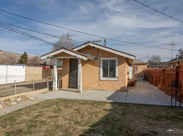 210 N Green St, Tehachapi, CA 93561