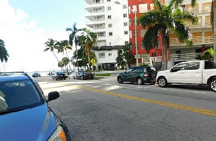2nd image of 170 SE 14th St APT 1208