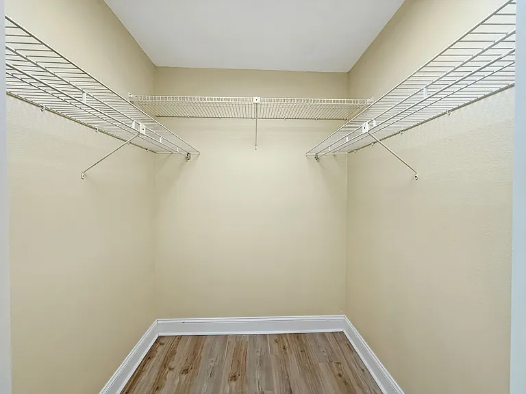 4533 Marine Pkwy #101 — Photo 18