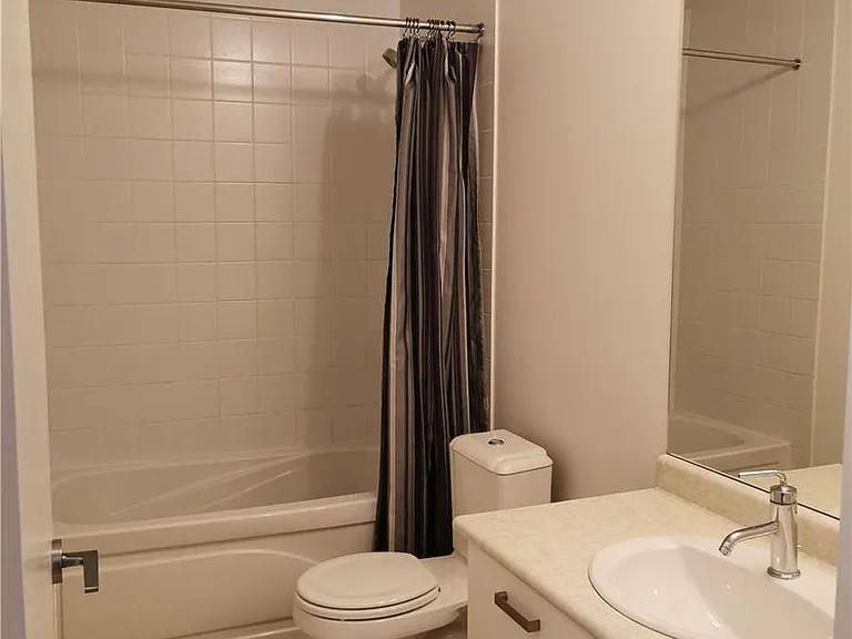 832 Bay St #214 — Photo 10