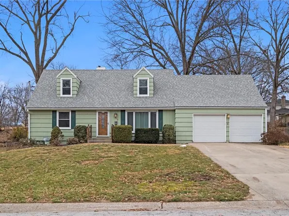 4812 NE Sherwood Dr, Kansas City, MO 64119