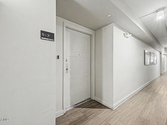 3rd image of 535 W THOMAS Road #513