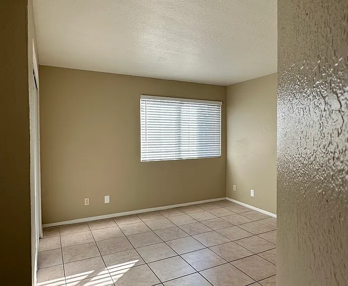 1554 W Sahuaro Dr #3 — Photo 7