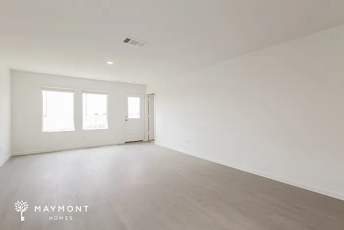 4 bed, 2.0 bath, 1575 sqft, $1,899 — Photo 4