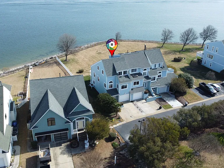9568 Bay Front Dr — Photo 46