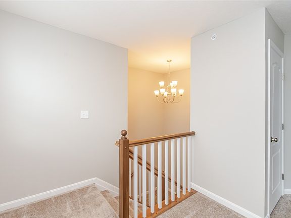 5th image of 5203 Hazeltine Ln