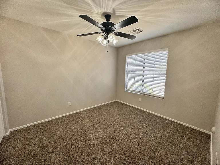 9138 W Ross Ave — Photo 20