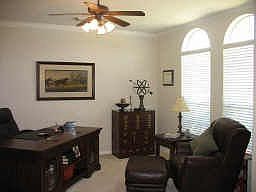 5th image of 1605 White Willow Ln