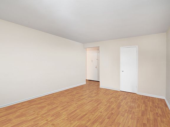 2nd image of 92-20 Winchester Blvd #1C