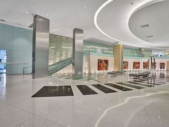 2nd image of 92 SW 3rd St APT 5206