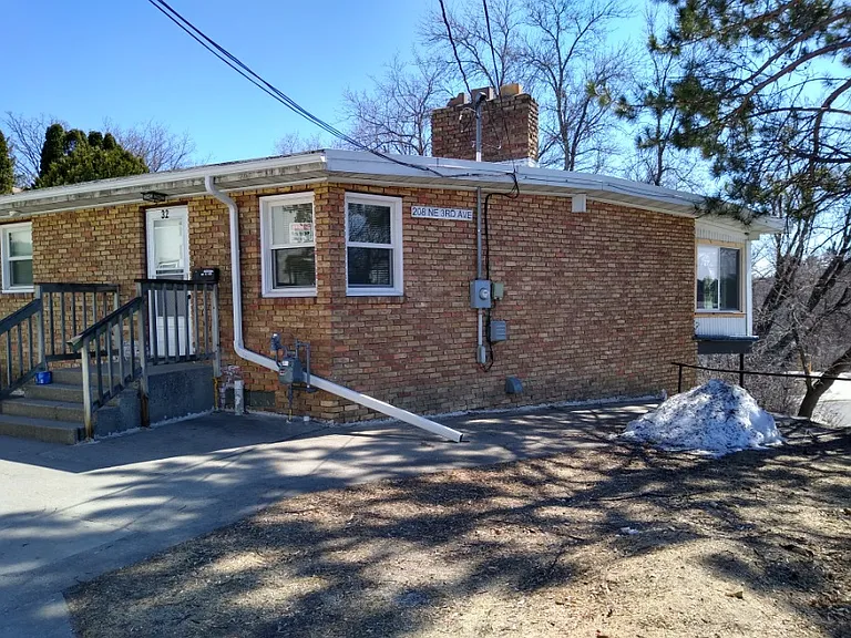 Alpine Apartments — Photo 10