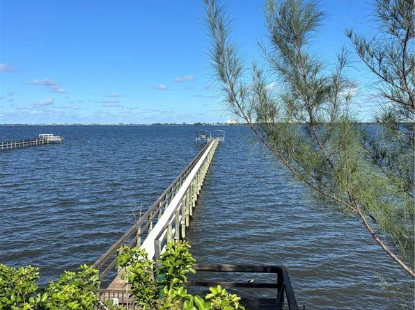 11995 S Indian River Dr, Jensen Beach, FL 34957
