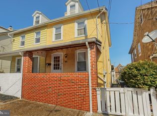 44 E Walnut St, Phoenixville, PA 19460