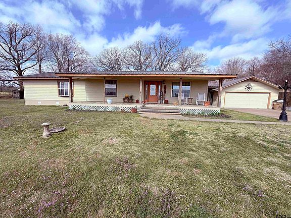 3rd image of 1445 County Road 4450
