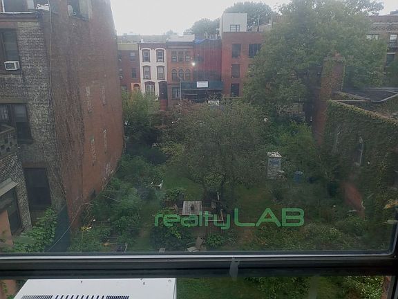 5th image of 1236 Atlantic Ave #27