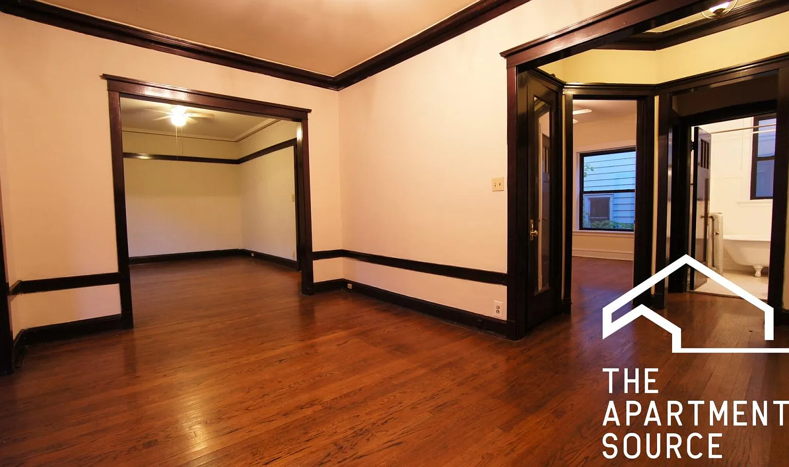 2426 North Sawyer Avenue #1E — Photo 4