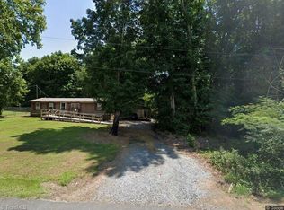 4722 Calhoun Dr, Liberty, NC 27298