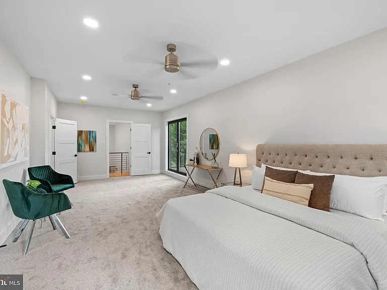 354 Winding Way — Photo 35