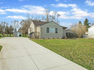 1286 Vinewood St, Auburn Hills, MI 48326