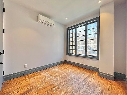 2nd image of 264 Sullivan Pl #2E
