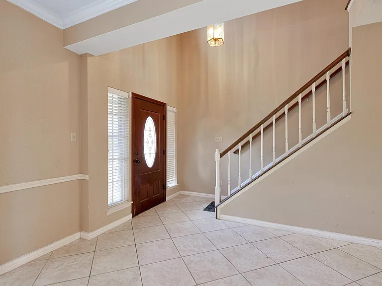 16423 Ash Point Ln — Photo 6