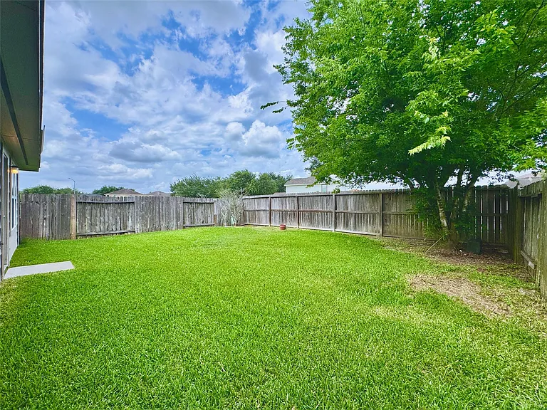 13327 Belvedere Park Ct — Photo 29