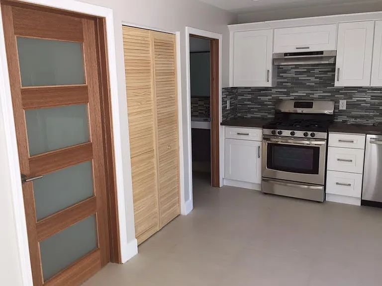 open kitchen/living room