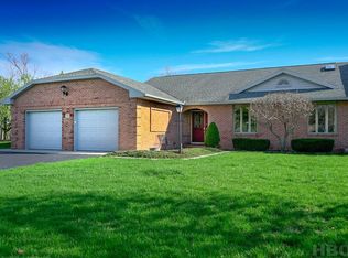 1800 Cobblestone Dr, Findlay, OH 45840