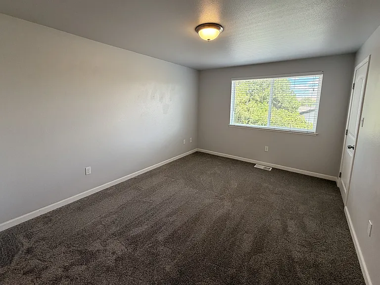 319 Thoma St #A — Photo 11