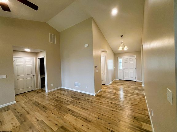 2nd image of 154 Charolais Cir