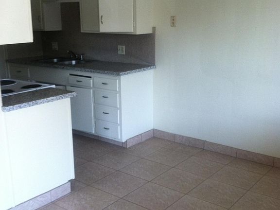 4th image of 3060 Moorpark Ave #16