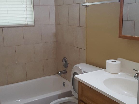 3rd image of 8233 Kathy Ct #B